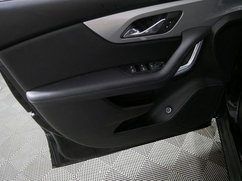 Used 2021 Chevrolet Blazer LT image 11
