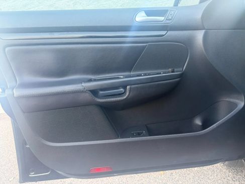 Used 2013 Volkswagen Jetta TDI FWD image 8