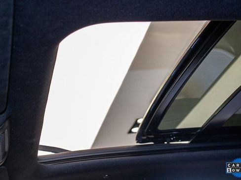 Used 2025 Cadillac XT5 Premium Luxury image 19