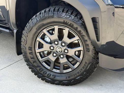 Used 2026 Toyota 4Runner SR5 AWD/4WD image 2