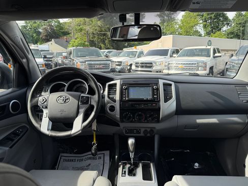 Used 2014 Toyota Tacoma 4x4 Double Cab image 19