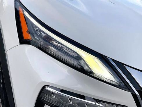 Certified 2023 Nissan Rogue SV image 27