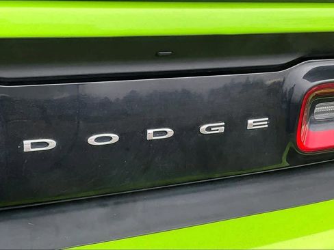 Used 2019 Dodge Challenger SXT w/ Blacktop Package image 7