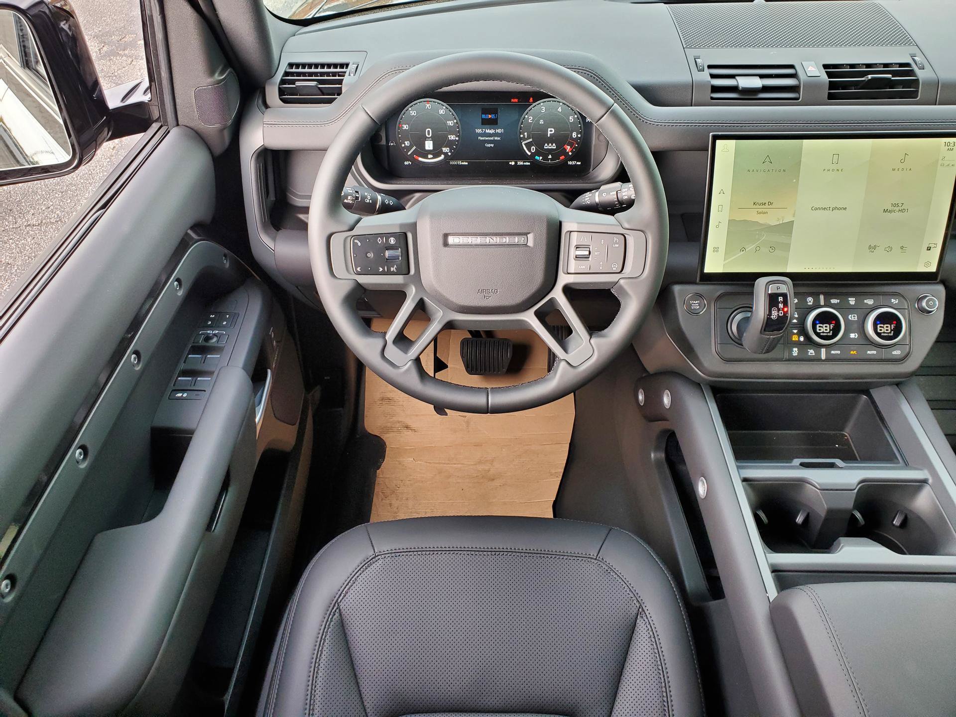 New 2026 Land Rover Defender 110 X-Dynamic SE AWD/4WD image 16