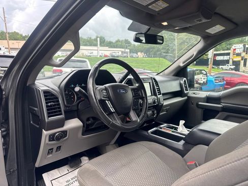 Used 2018 Ford F150 XLT w/ Equipment Group 302A Luxury AWD/4WD image 19
