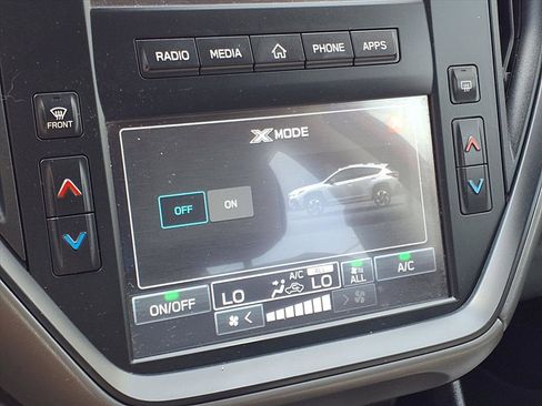 Used 2024 Subaru Crosstrek 2.0i image 7