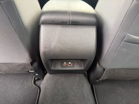 Used 2025 Nissan Altima 2.5 SV FWD image 17