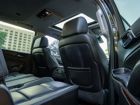 Used 2015 GMC Yukon XL SLT w/ Open Road Package RWD image 17