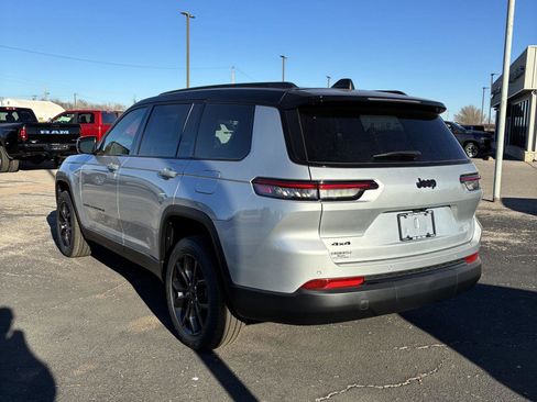 New 2025 Jeep Grand Cherokee L Limited image 16
