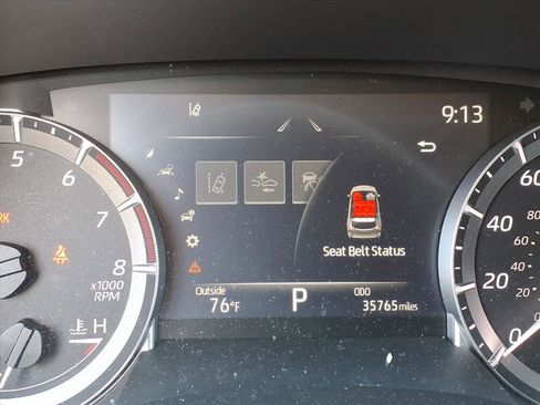 Used 2023 Toyota Highlander XLE image 15