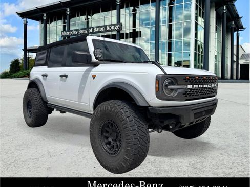 Used 2023 Ford Bronco Badlands image 1