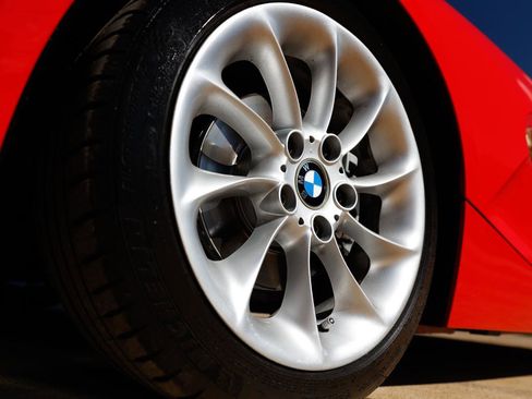 Used 2005 BMW Z4 2.5i image 24