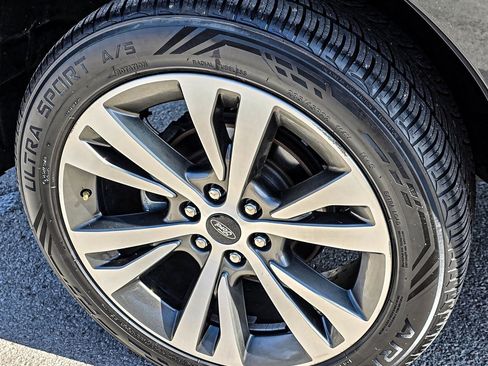 Used 2020 Ford Expedition Platinum image 10