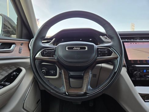 Used 2022 Jeep Grand Cherokee Summit RWD image 53