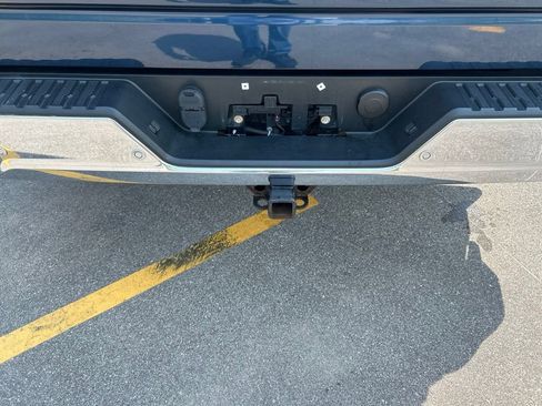 Used 2019 Chevrolet Silverado 1500 LTZ w/ LTZ Premium Package AWD/4WD image 30