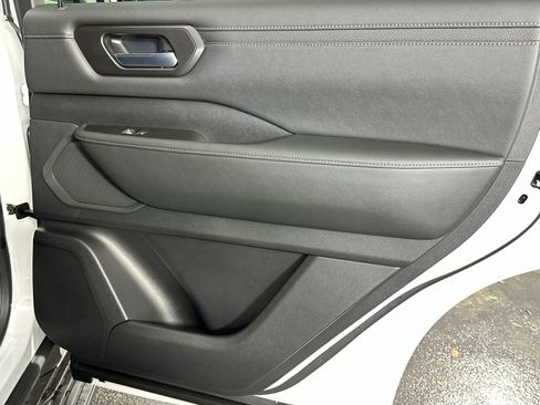 New 2026 Nissan Armada SV image 37