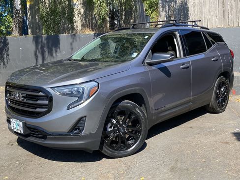 Used 2020 GMC Terrain SLT w/ Preferred Package AWD/4WD image 1
