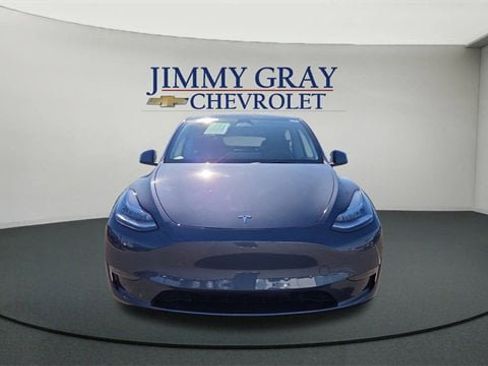 Used 2023 Tesla Model Y Long Range image 8