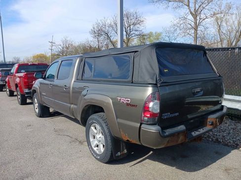 Used 2012 Toyota Tacoma 4x4 Double Cab w/ TRD Sport Pkg image 4