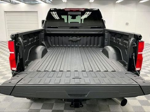 Used 2025 Chevrolet Silverado 2500 ZR2 w/ ZR2 Bison Edition AWD/4WD image 34
