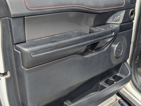 Used 2021 Ford Expedition Limited AWD/4WD image 15