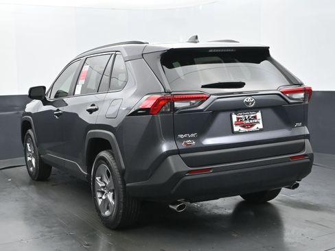 Used 2025 Toyota RAV4 XLE w/ Convenience Package image 4