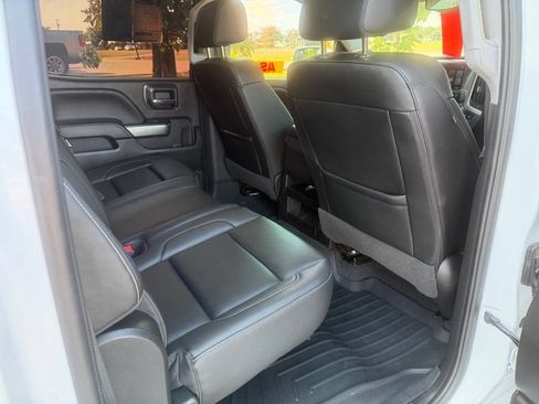 Used 2018 Chevrolet Silverado 1500 LT w/ LT Convenience Package RWD image 19