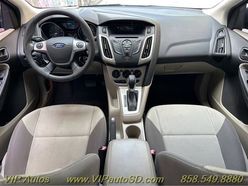 Used 2012 Ford Focus SE image 4