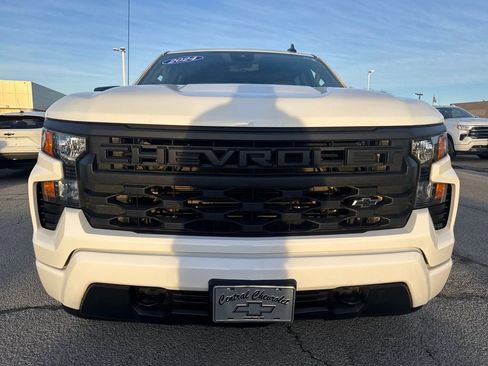Used 2024 Chevrolet Silverado 1500 Custom w/ Turbomax Blackout Package image 8