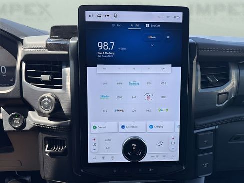 Used 2024 Ford F150 Lightning Flash image 17