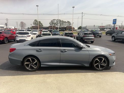 Used 2021 Honda Accord Sport image 38