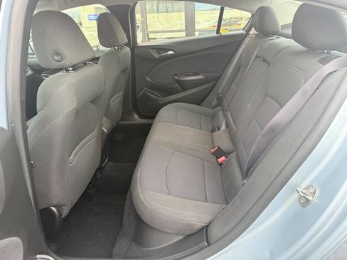 Used 2017 Chevrolet Cruze LT w/ Convenience Package image 13