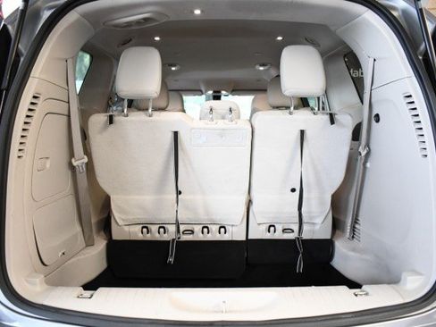 Used 2017 Chrysler Pacifica Touring Plus FWD image 15
