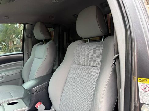 Used 2013 Toyota Tacoma PreRunner w/ TRD Off-Road Pkg RWD image 49