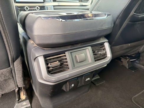 Used 2025 Ford F150 Lariat w/ Tow/Haul Package AWD/4WD image 34