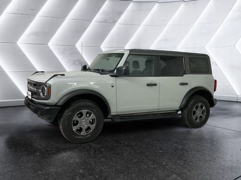 Used 2023 Ford Bronco Big Bend AWD/4WD image 3