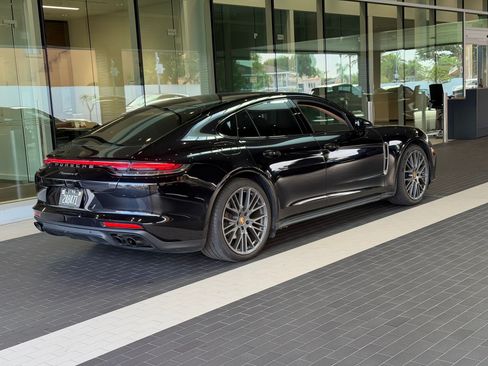 Certified 2023 Porsche Panamera 4 Platinum Edition AWD/4WD image 8