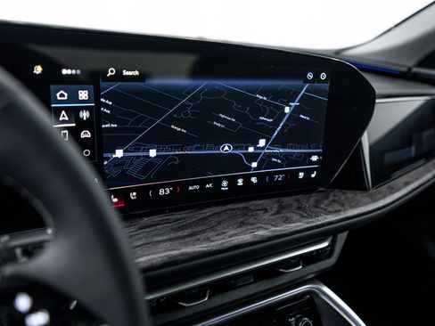 New 2025 Audi Q5 Prestige image 12