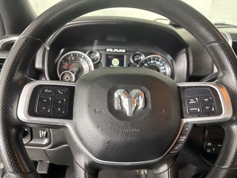 Used 2022 RAM 2500 Big Horn w/ Cold Weather Group image 10