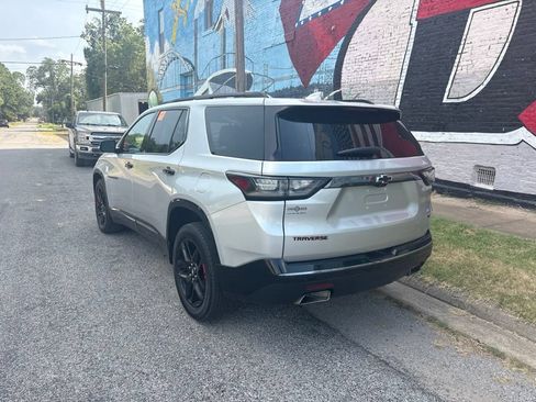 Used 2020 Chevrolet Traverse Premier w/ Redline Edition AWD/4WD image 4