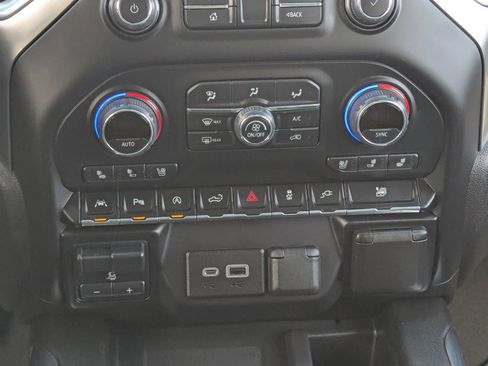 Certified 2022 Chevrolet Silverado 1500 LTZ w/ LTZ Premium Package image 21