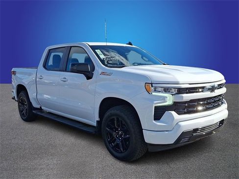 Used 2024 Chevrolet Silverado 1500 RST image 3