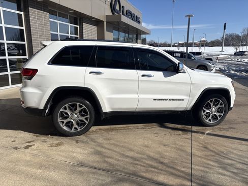 Used 2022 Jeep Grand Cherokee Limited w/ Tech Group image 11