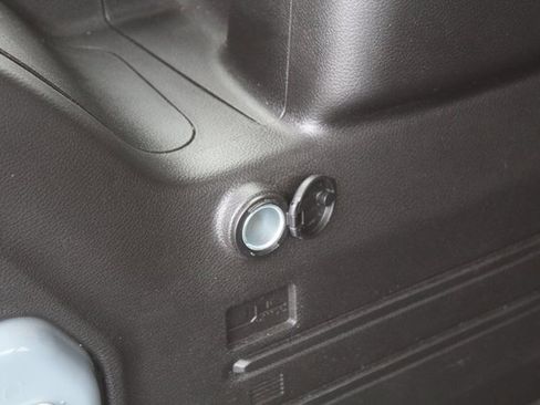 Used 2024 Jeep Wrangler Sport S image 6