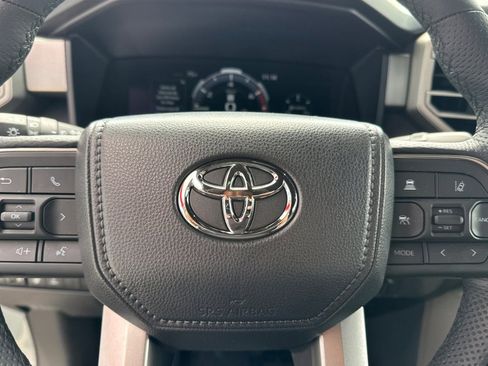 Certified 2025 Toyota Tundra Limited AWD/4WD image 29