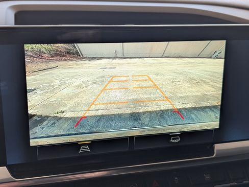 Used 2024 Chevrolet Silverado 1500 LT image 27