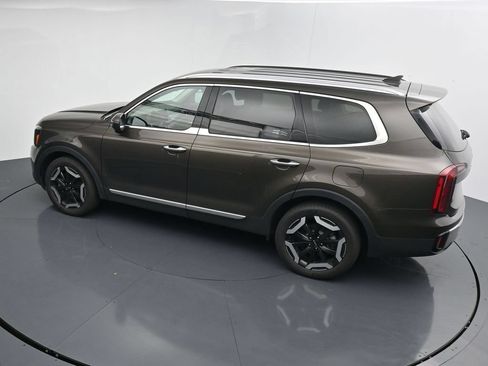 Used 2023 Kia Telluride S AWD/4WD image 13
