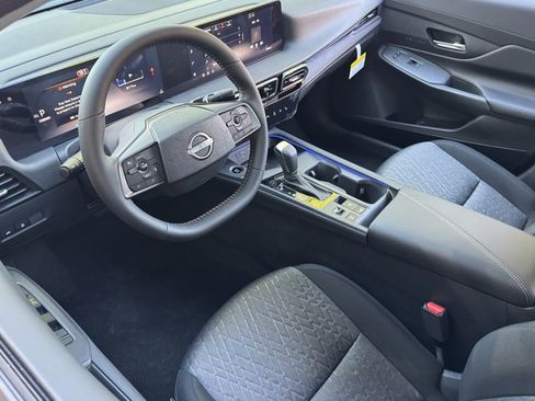 New 2026 Nissan Sentra SV w/ SV Convenience Package FWD image 22