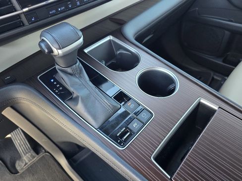 Used 2022 Toyota Sienna XLE image 20