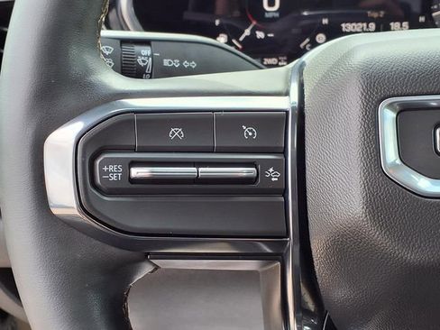 Used 2024 GMC Canyon AT4 w/ AT4 Premium Package image 7